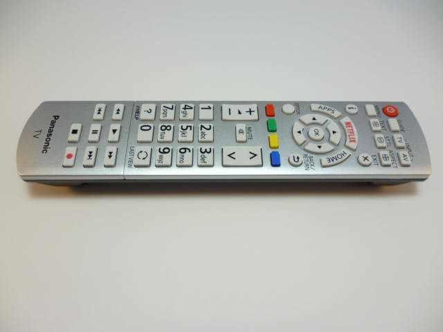 Telecomondo Universale N2QAYB001010 Per TV Panasonic, Modello TX-32CS600E E TX-32CSF607. Nuovo, Color Argento.